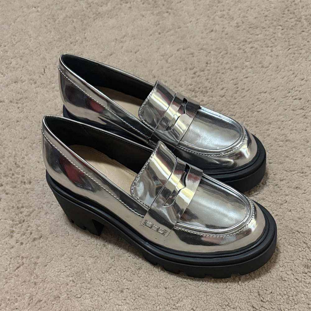 Schutz Viola Metallic Leather Loafers | Silver | US 7.5 | Excellent/Gently Worn